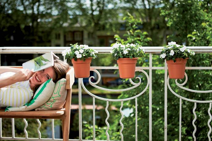 green basics easy hanger small mild terra